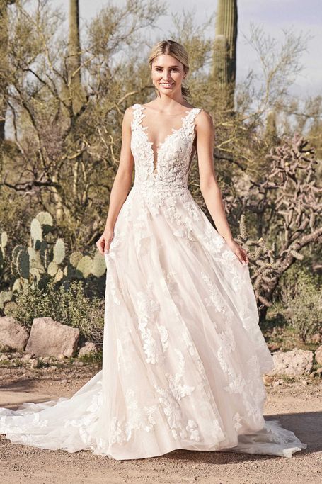 Romantisches Brautkleid mit Spitze