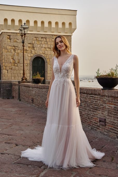 Leichtes Brautkleid feenhaft