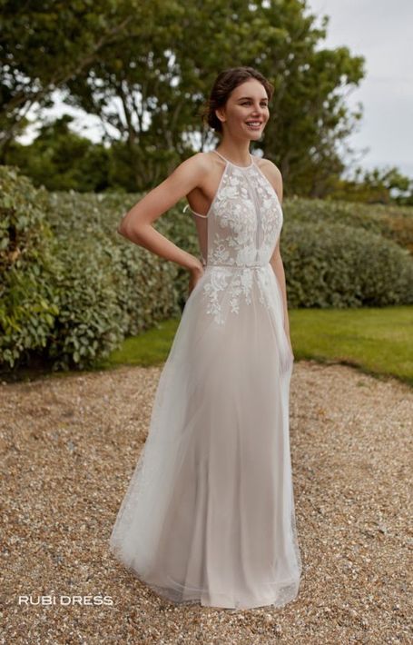 Hochgeschlossenes Brautkleid